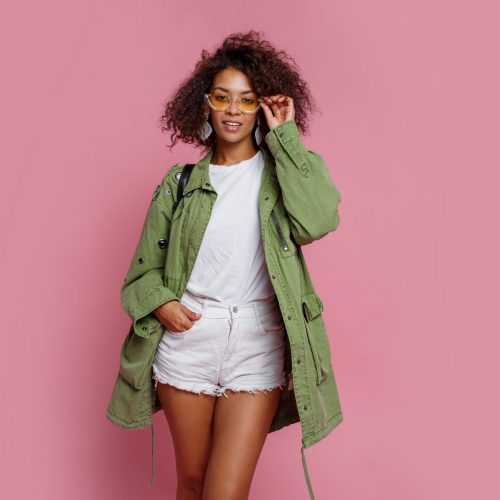 Como montar um guarda-roupa sustentável sem abrir mão do estilo